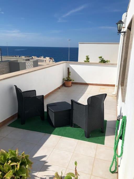 La Casa Di Gio Con Terrazzino Panoramico Apartman Polignano a Mare Kültér fotó